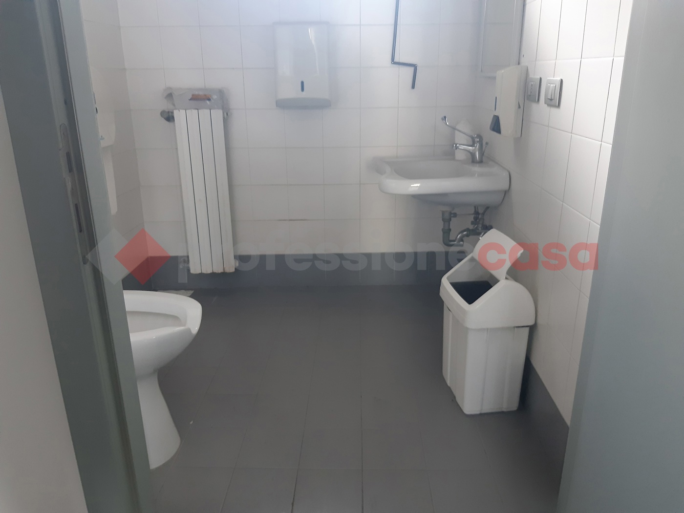 Ufficio in vendita a Chiesina Uzzanese