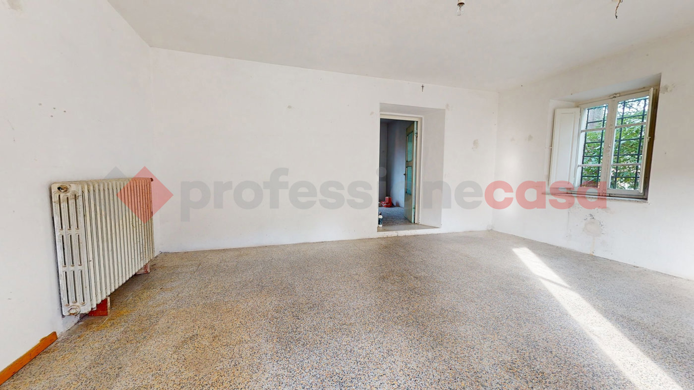 Rustico con giardino a Fosciandora