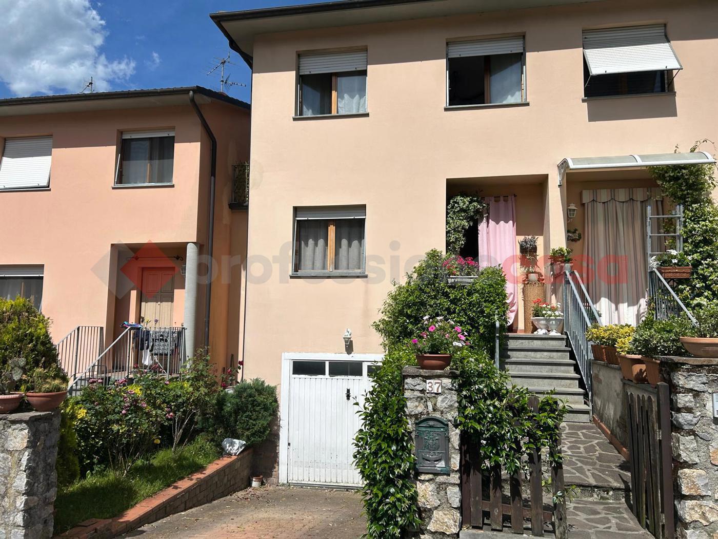 Villa in vendita a Castelnuovo di Garfagnana