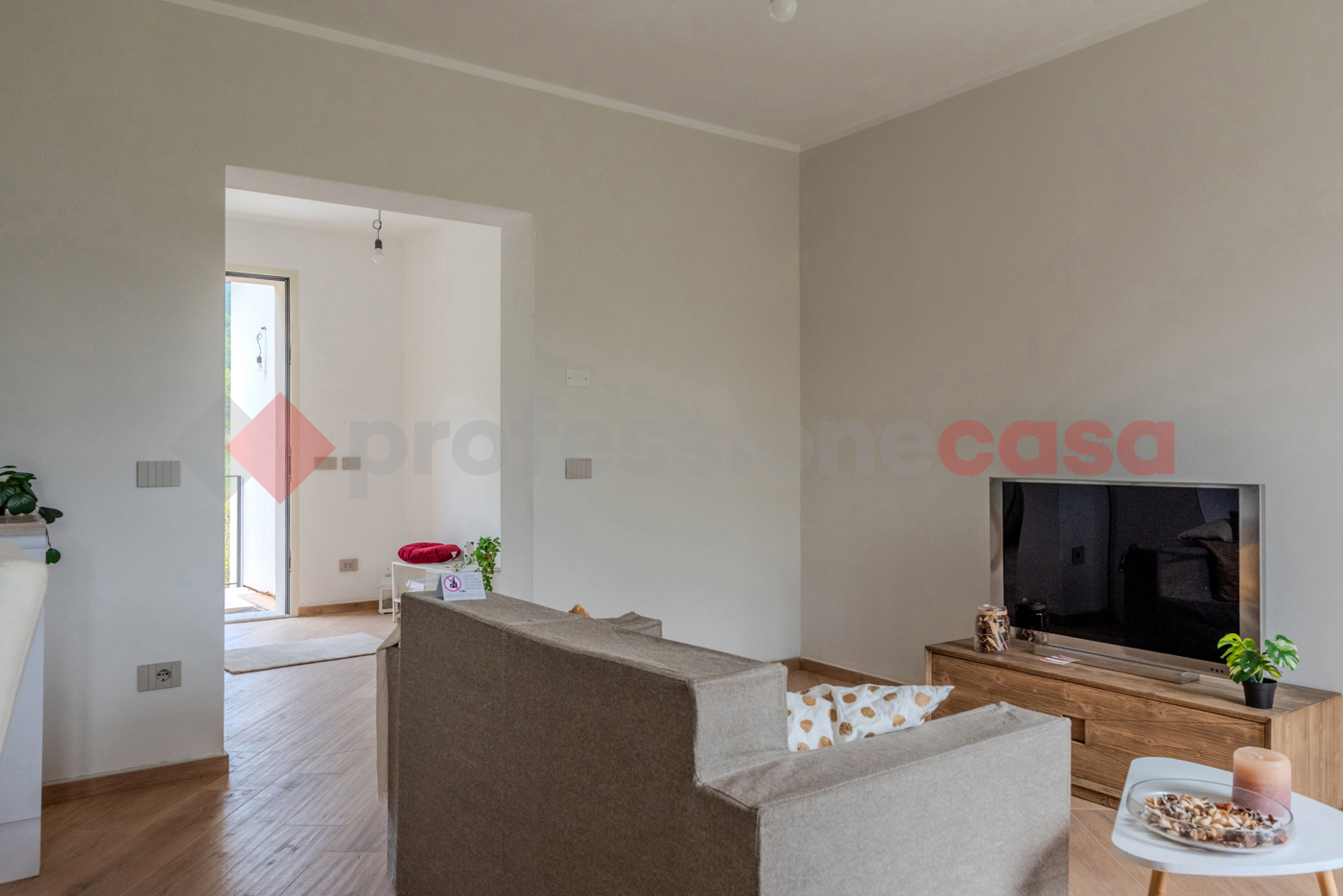 Casa indipendente con giardino a Villa Collemandina