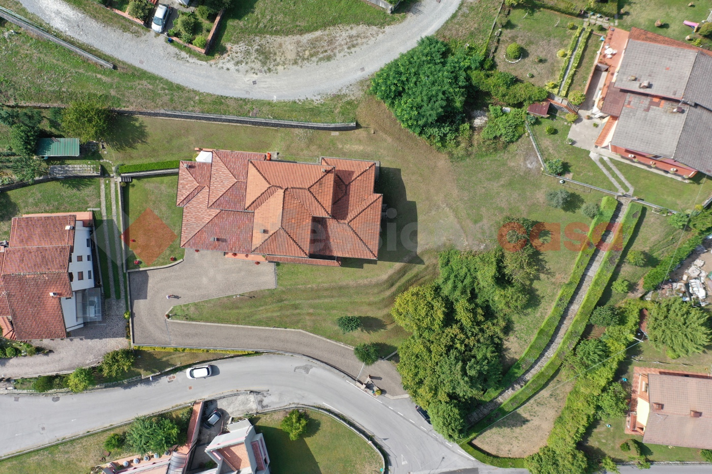 Villa Bifamiliare con giardino a Camporgiano