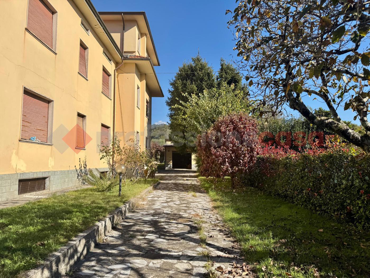 Appartamento con giardino a Coreglia Antelminelli