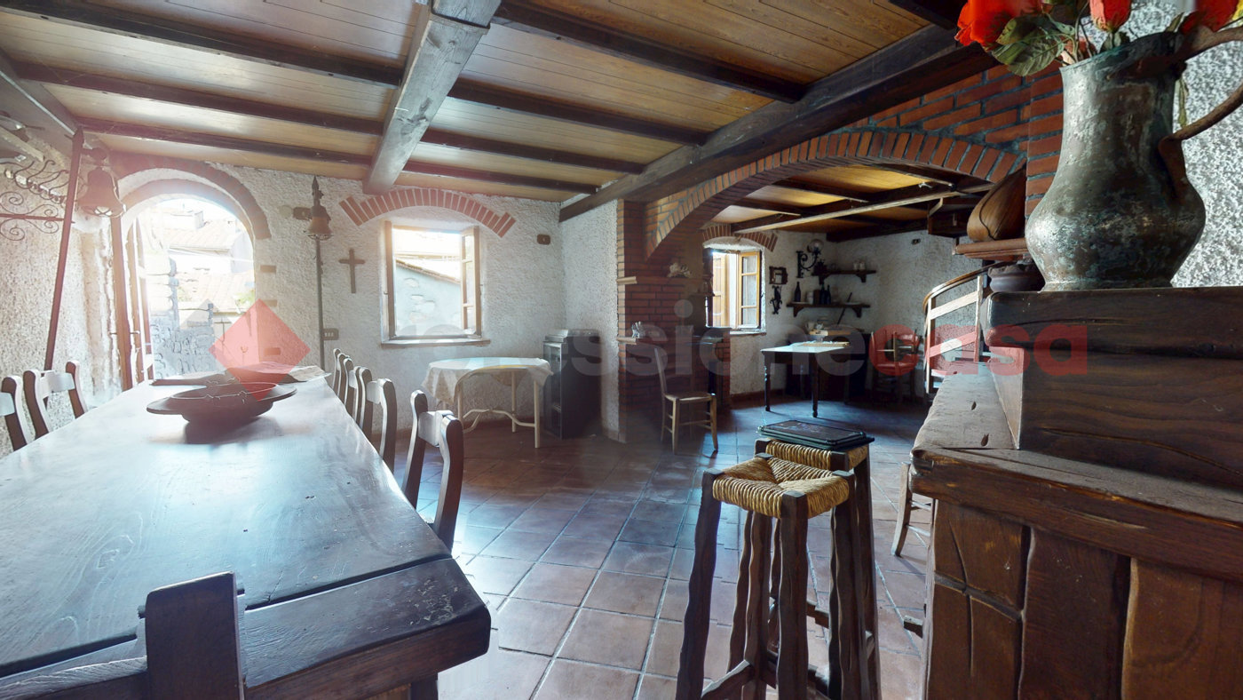 Rustico in vendita a Borgo a Mozzano