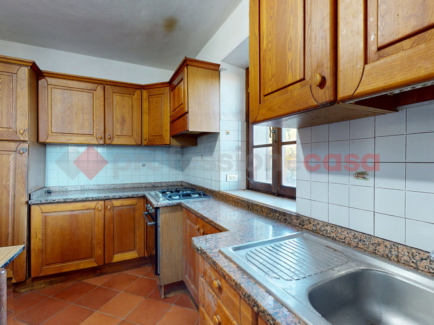 Casa indipendente con giardino a Camaiore