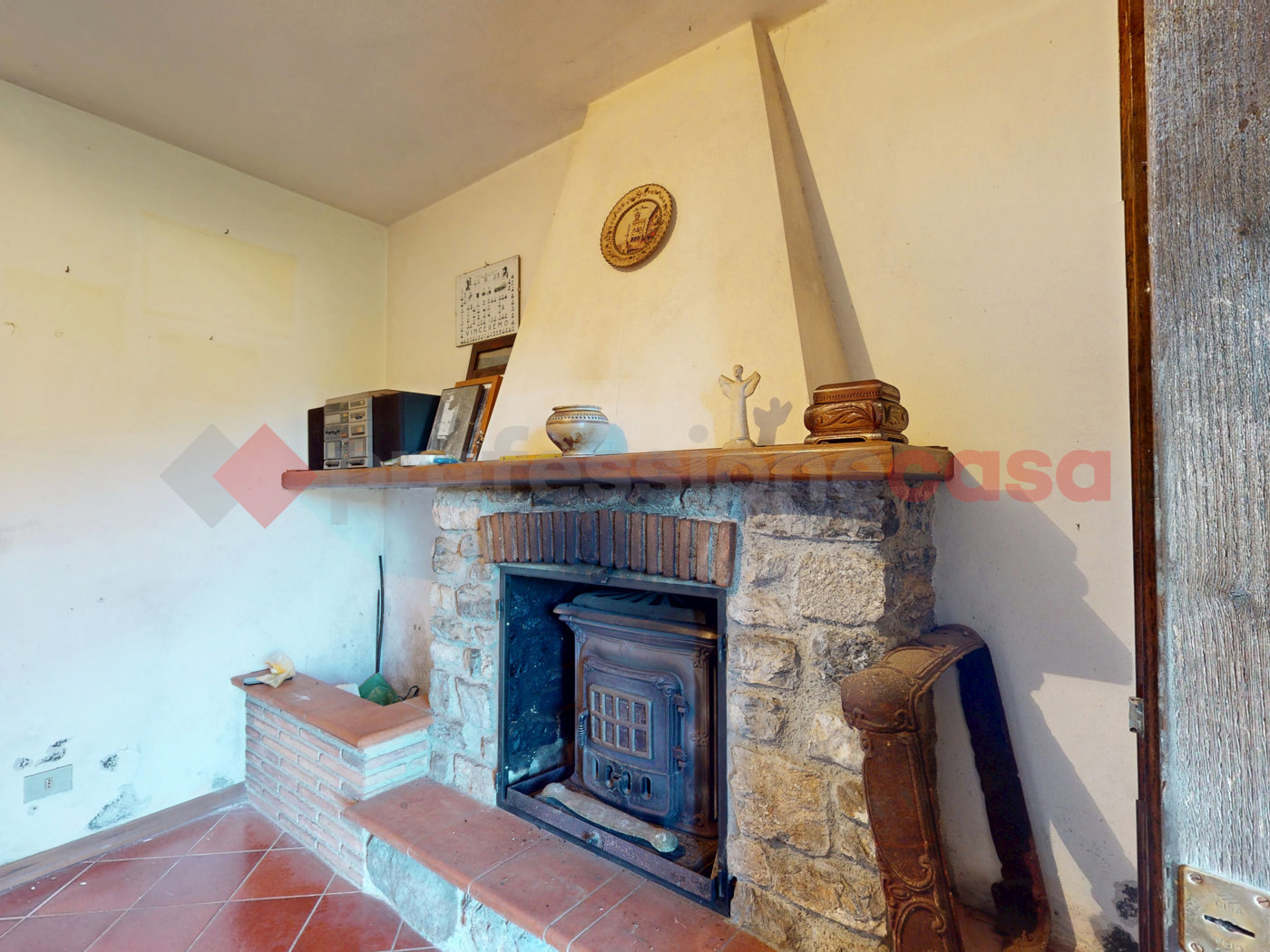 Casa indipendente con giardino a Camaiore