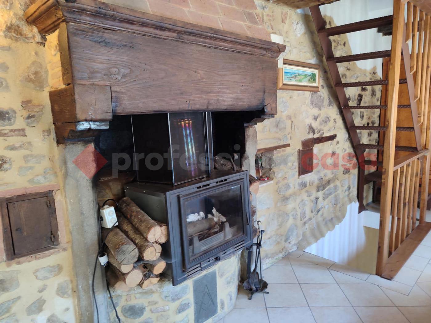 Casa indipendente in vendita a Villa Collemandina