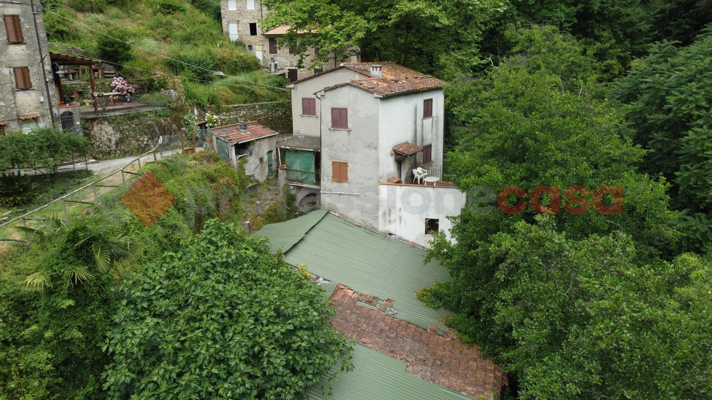 Quadrilocale in vendita a Camaiore