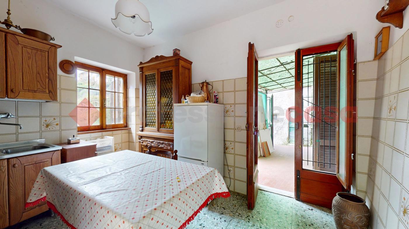 Quadrilocale in vendita a Camaiore