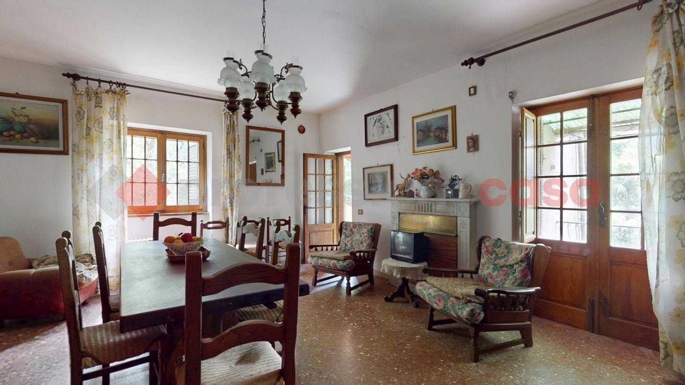 Quadrilocale in vendita a Camaiore