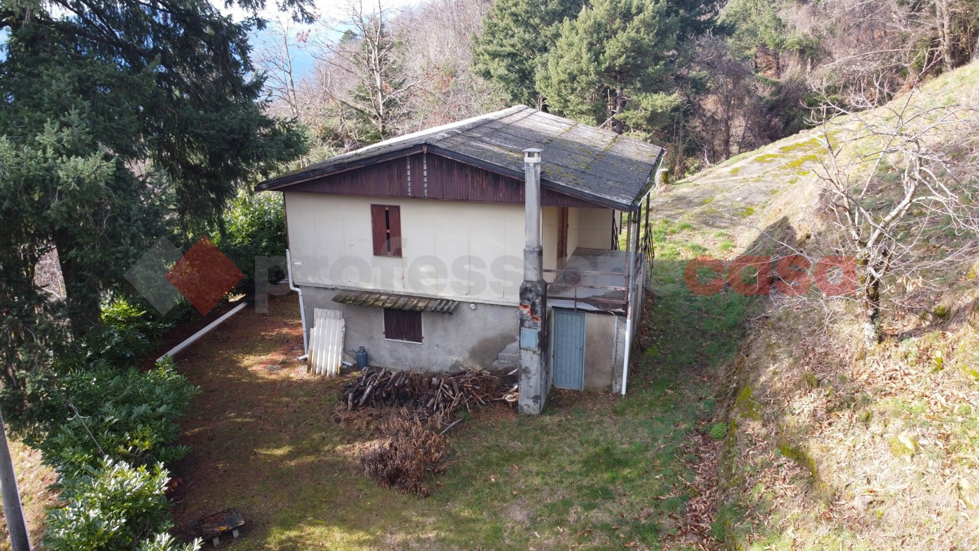 Rustico con giardino a Coreglia Antelminelli