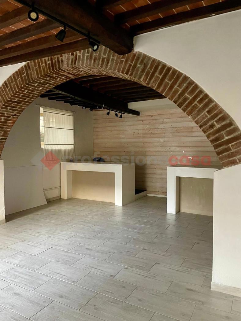 Negozio ristrutturato a Castelnuovo di Garfagnana