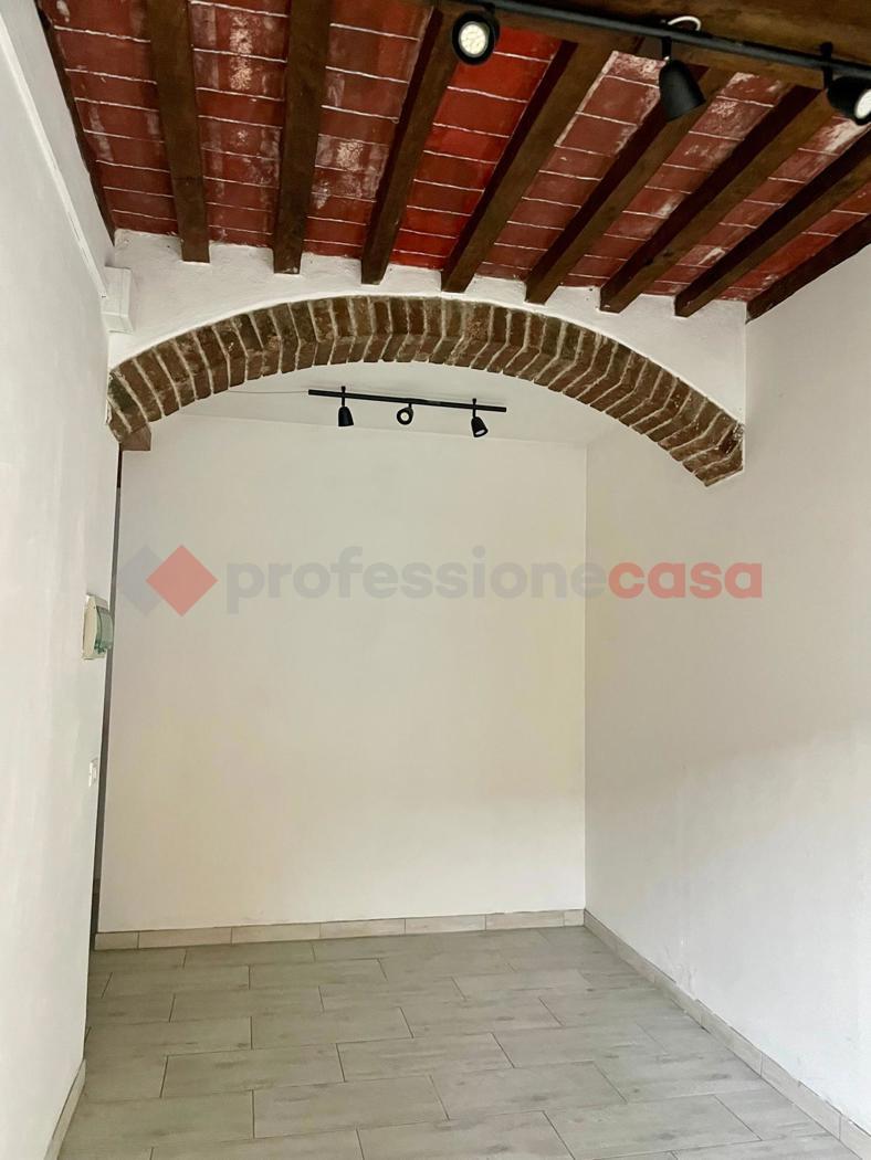 Negozio ristrutturato a Castelnuovo di Garfagnana