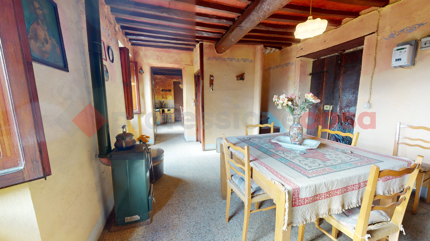Casa indipendente con giardino a Borgo a Mozzano