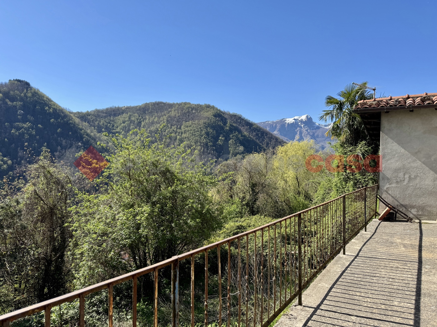 Casa indipendente con giardino a Camporgiano
