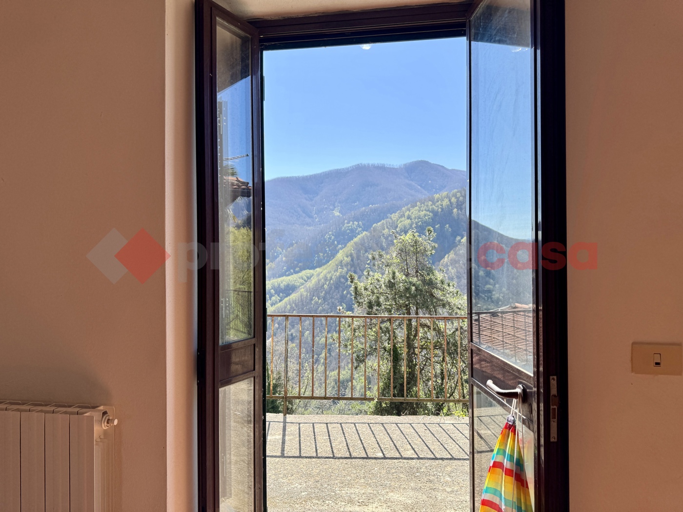 Casa indipendente con giardino a Camporgiano