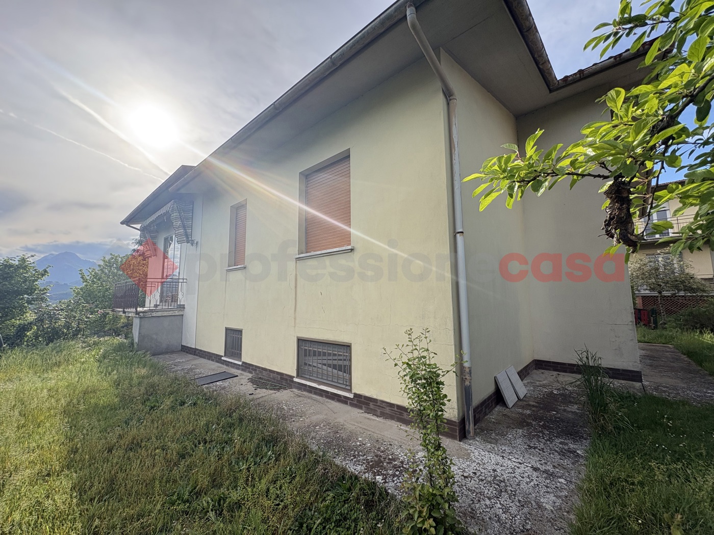 Villa con giardino a Barga