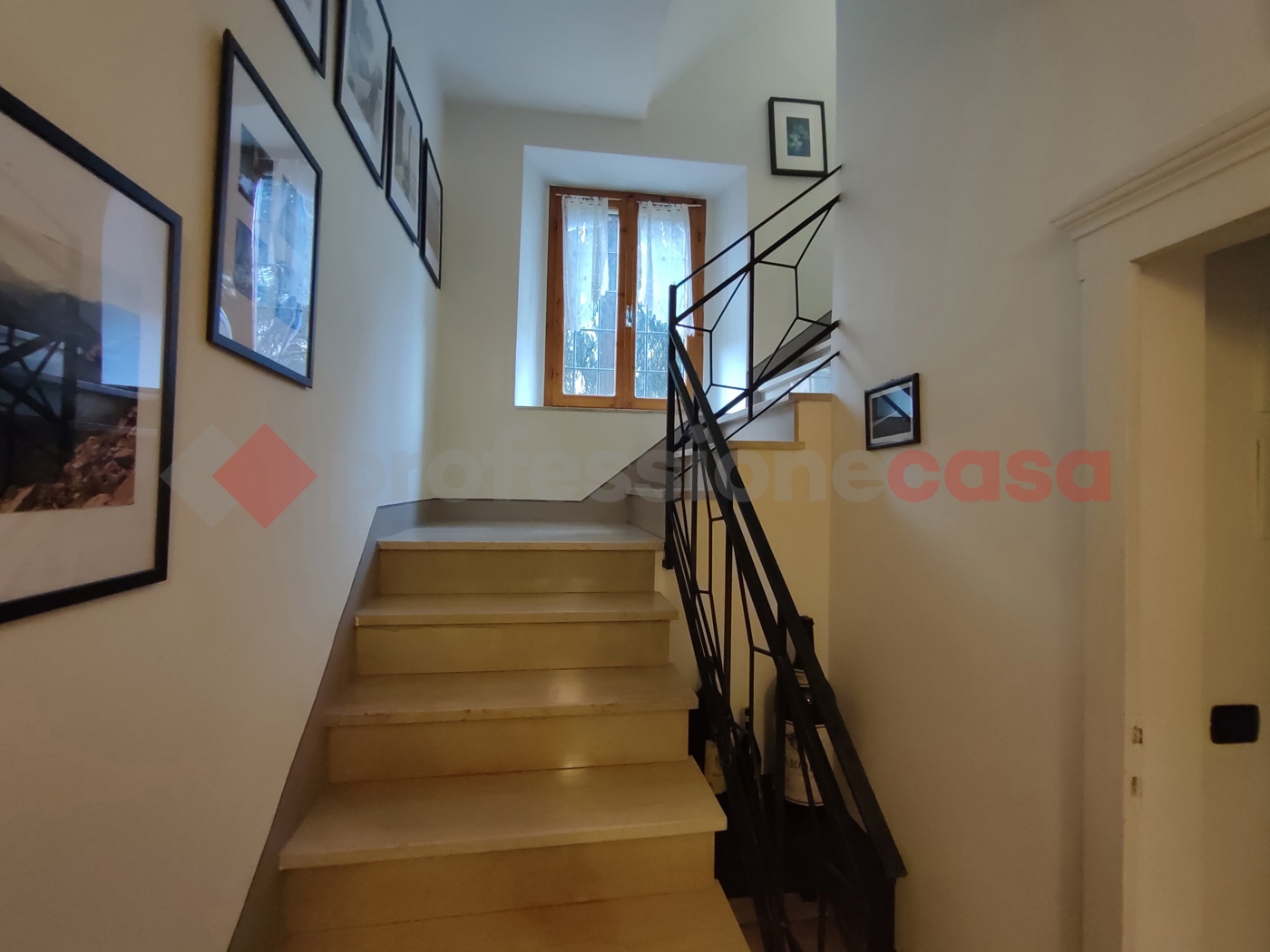Casa indipendente con box doppio a Pieve Fosciana