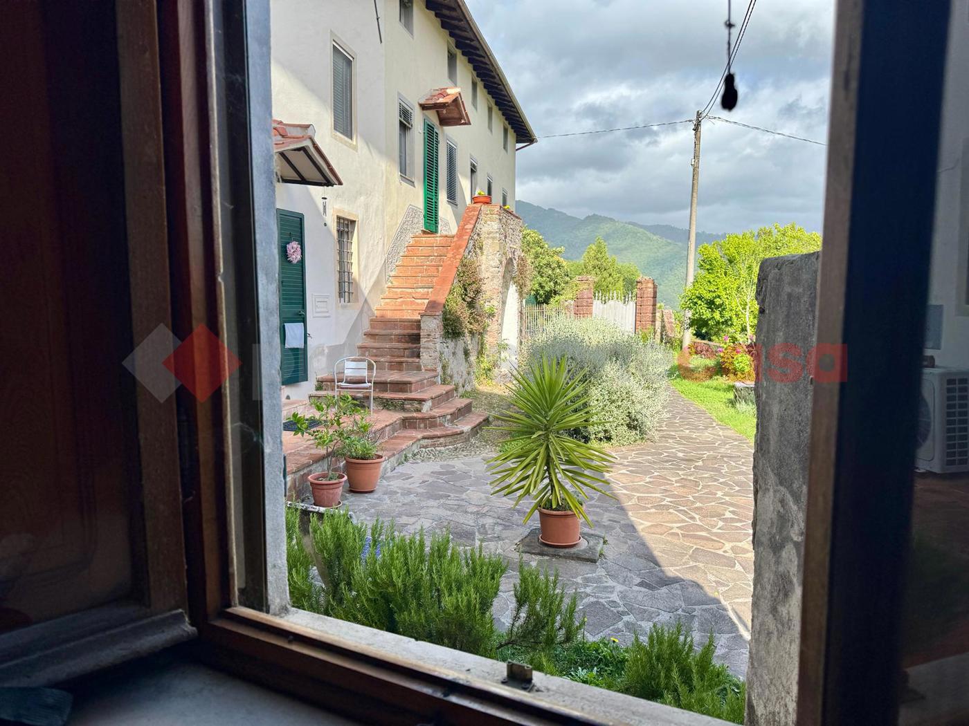 Casa indipendente in vendita a Borgo a Mozzano