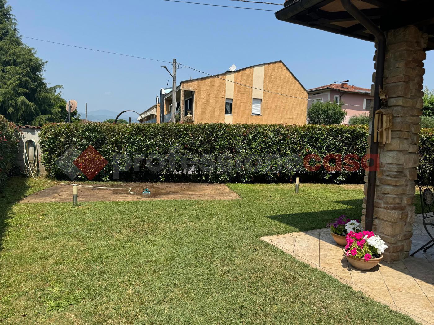 Villa Bifamiliare in vendita a Coreglia Antelminelli