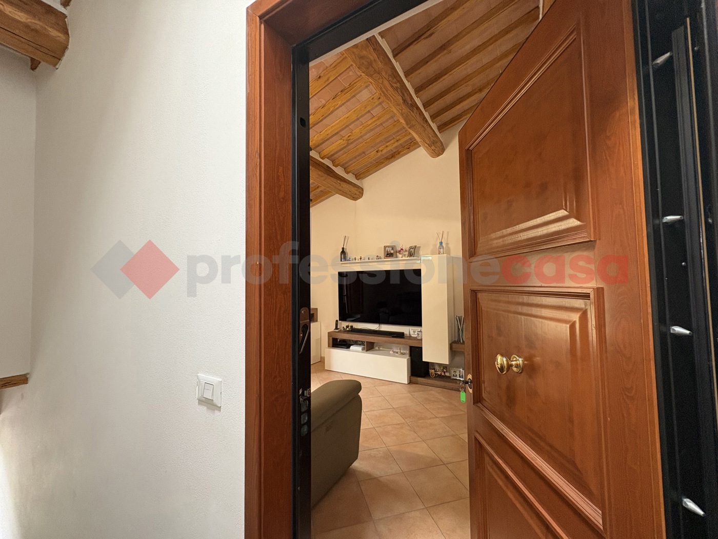 Trilocale arredato in affitto a Borgo a Mozzano