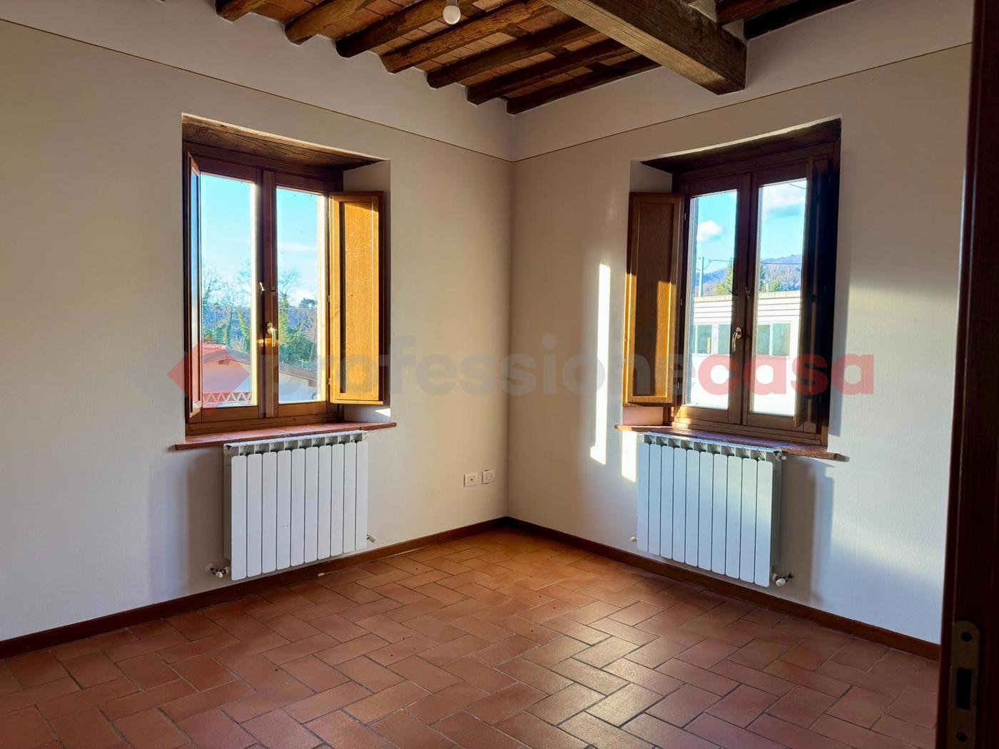 Appartamento con giardino a Coreglia Antelminelli