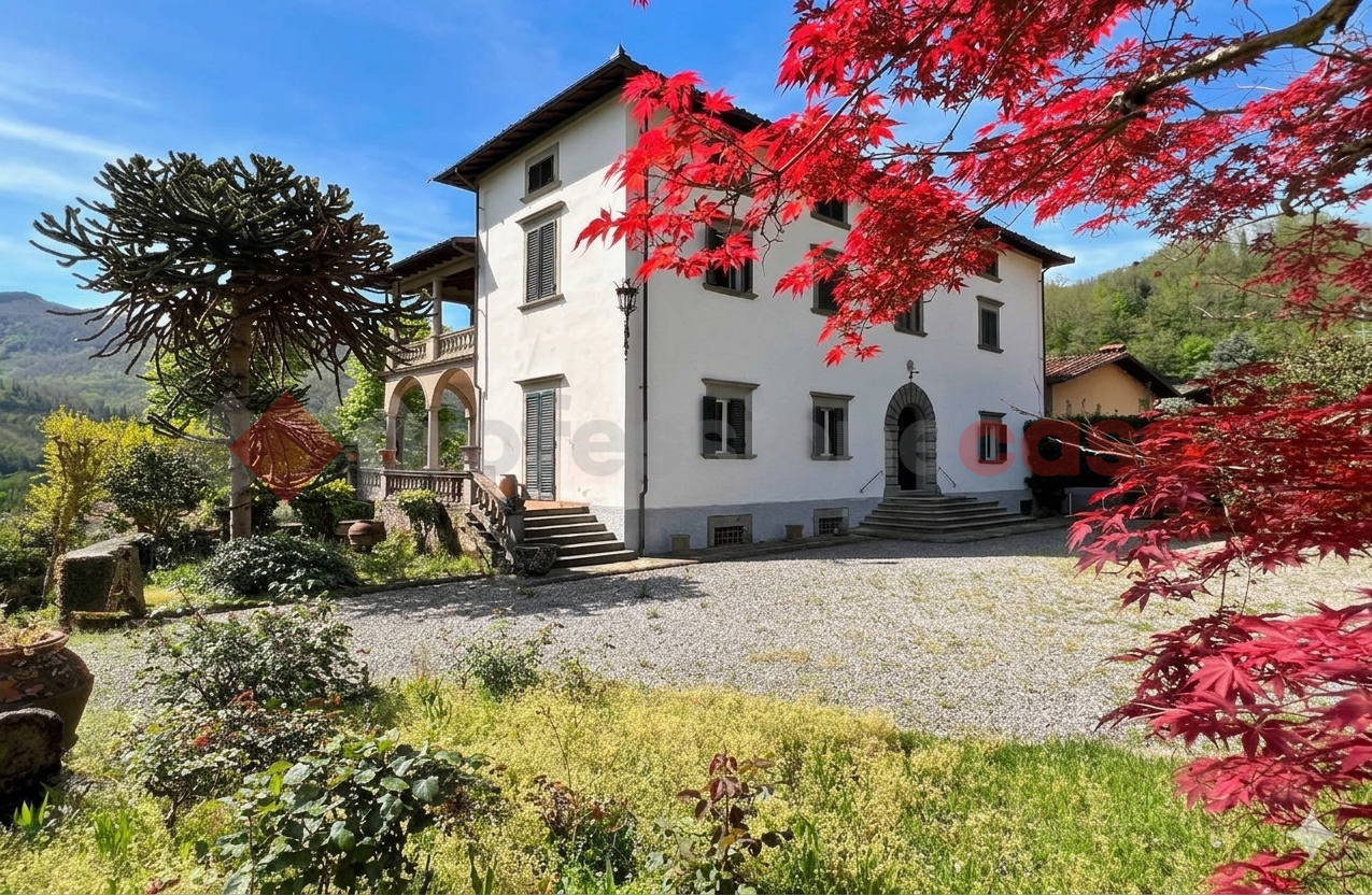 Villa con giardino a Bagni di Lucca