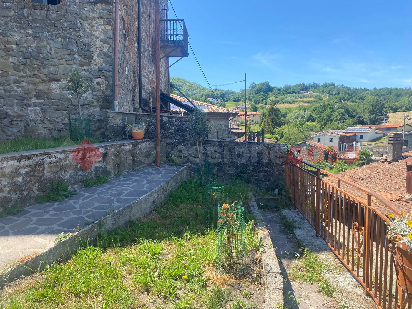 Casa indipendente in vendita a Piazza al Serchio