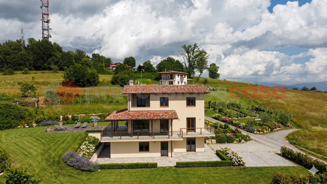 Villa con giardino a Castelnuovo di Garfagnana