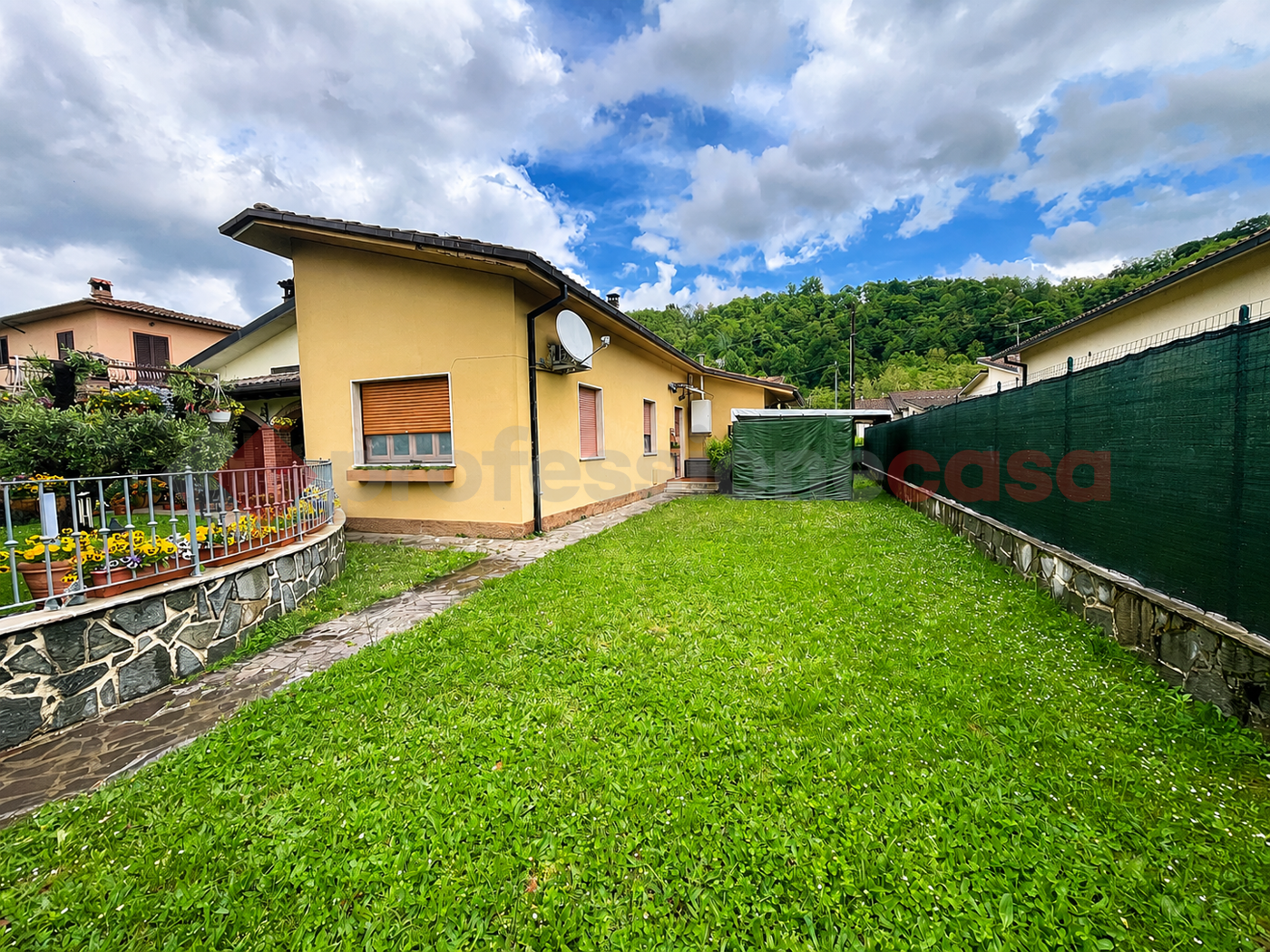 Casa indipendente con giardino a Barga