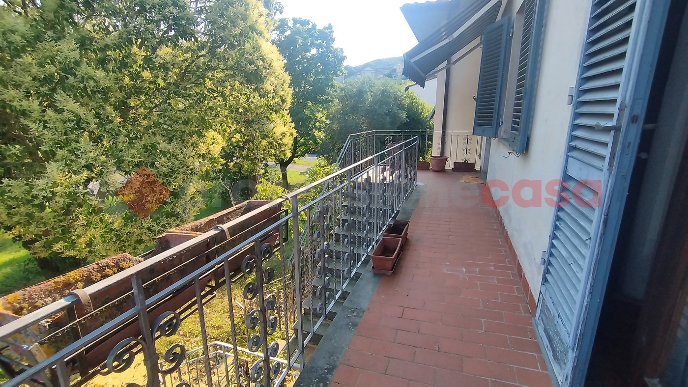 Villa da ristrutturare a Lucca