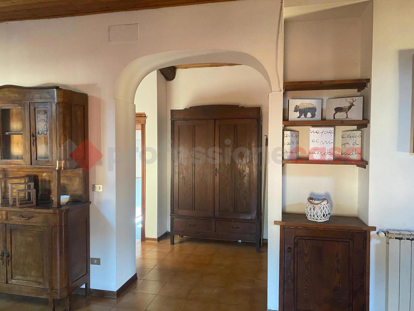 Trilocale arredato in affitto a Castelnuovo di Garfagnana