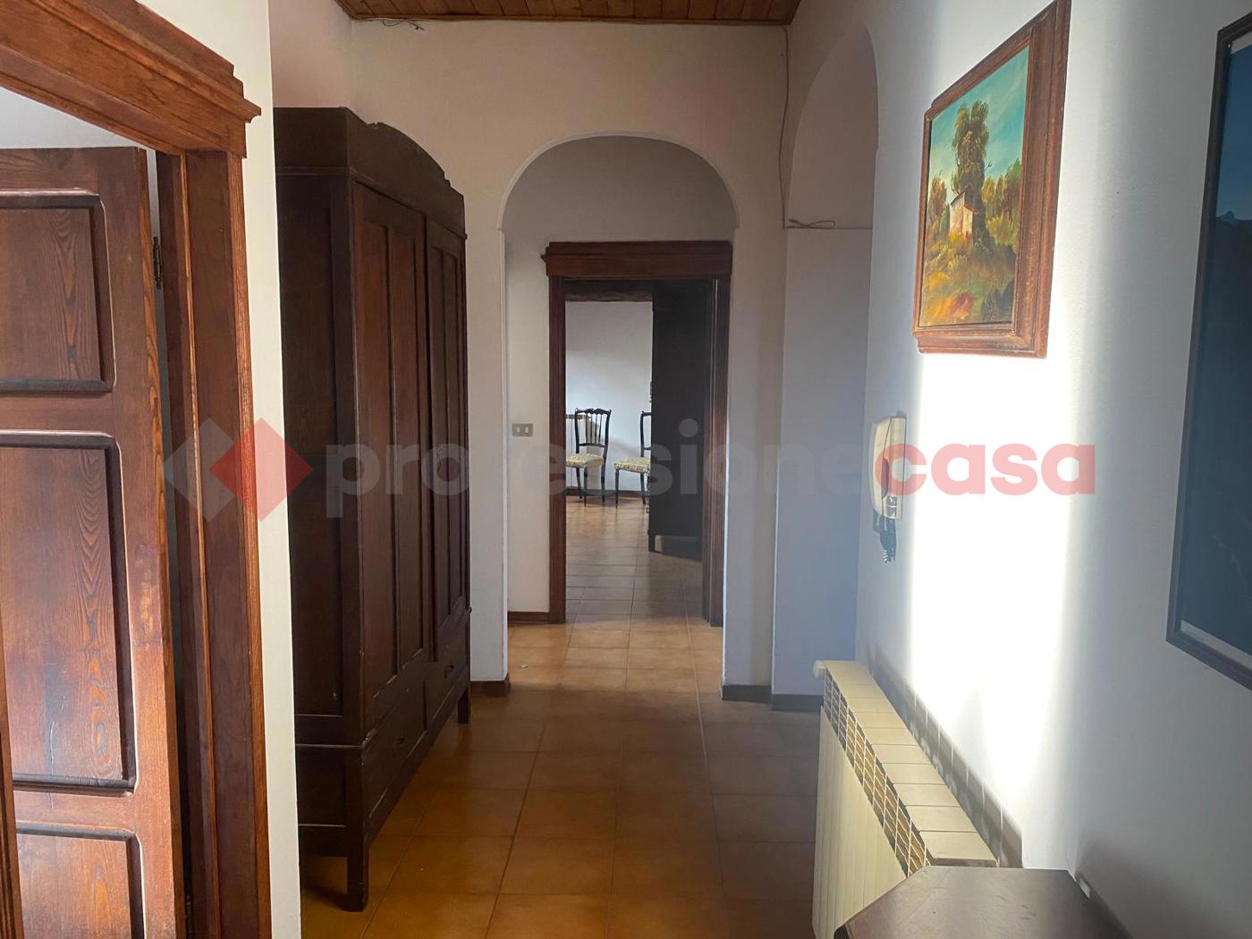 Trilocale arredato in affitto a Castelnuovo di Garfagnana