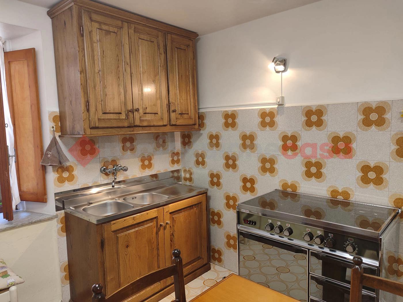 Quadrilocale in vendita a Villa Collemandina