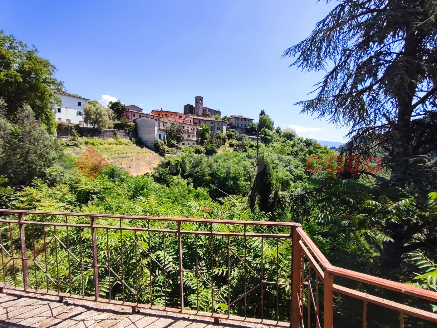 Casa indipendente in vendita a Camporgiano