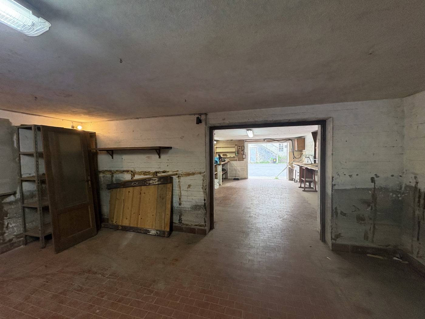 Box/Garage 40mq in affitto a Barga