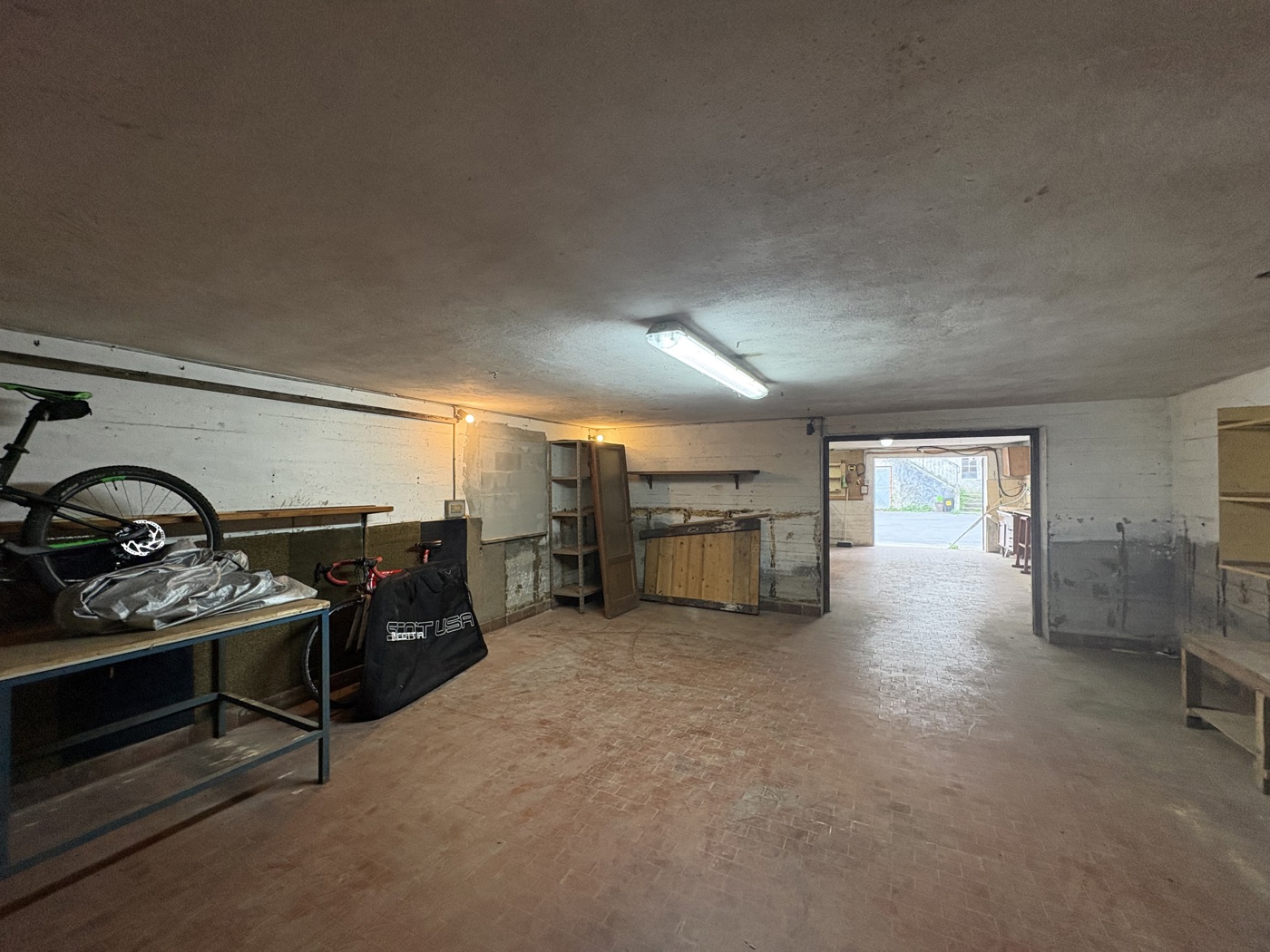 Box/Garage 40mq in affitto a Barga
