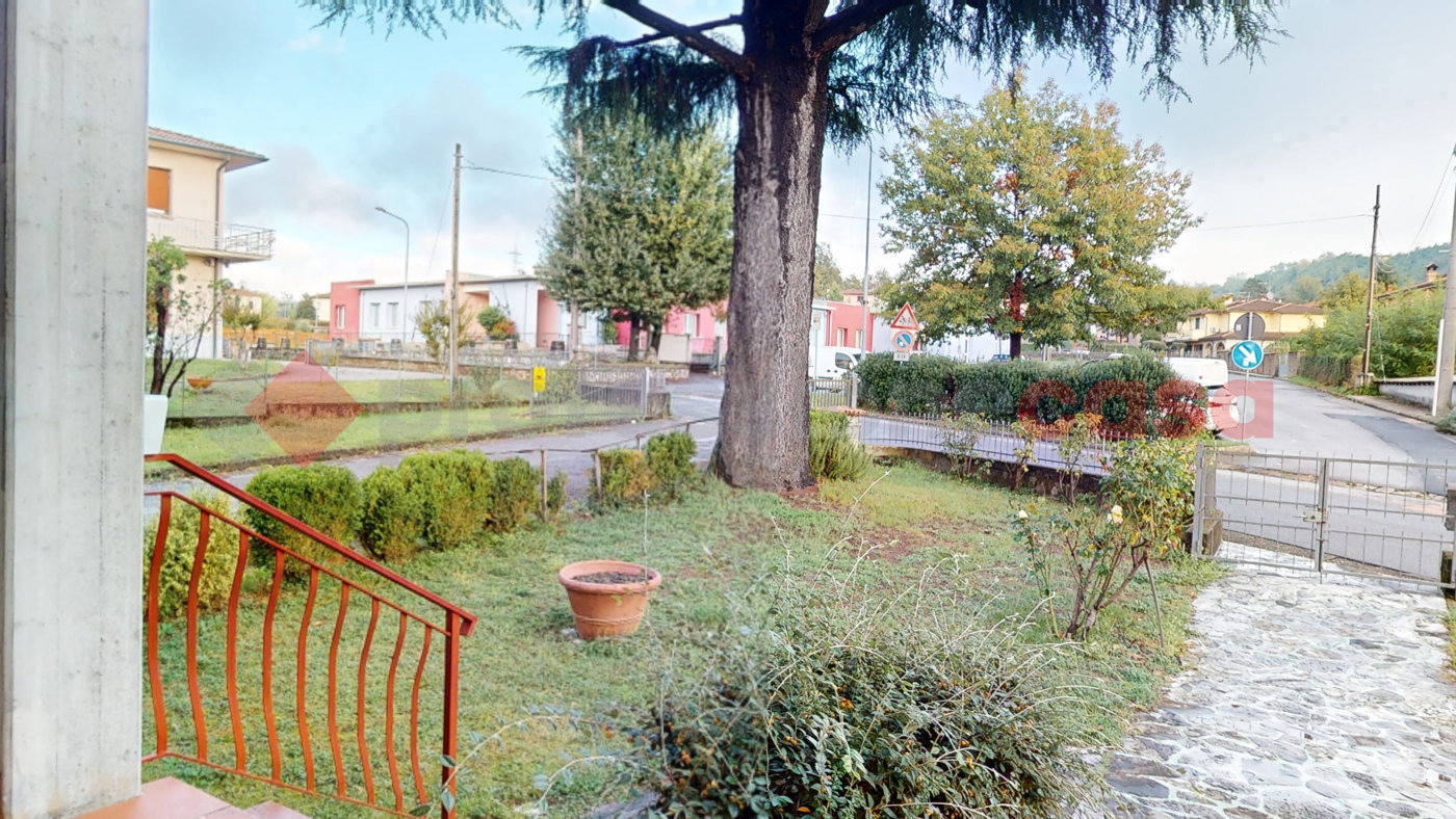Appartamento con giardino a Coreglia Antelminelli