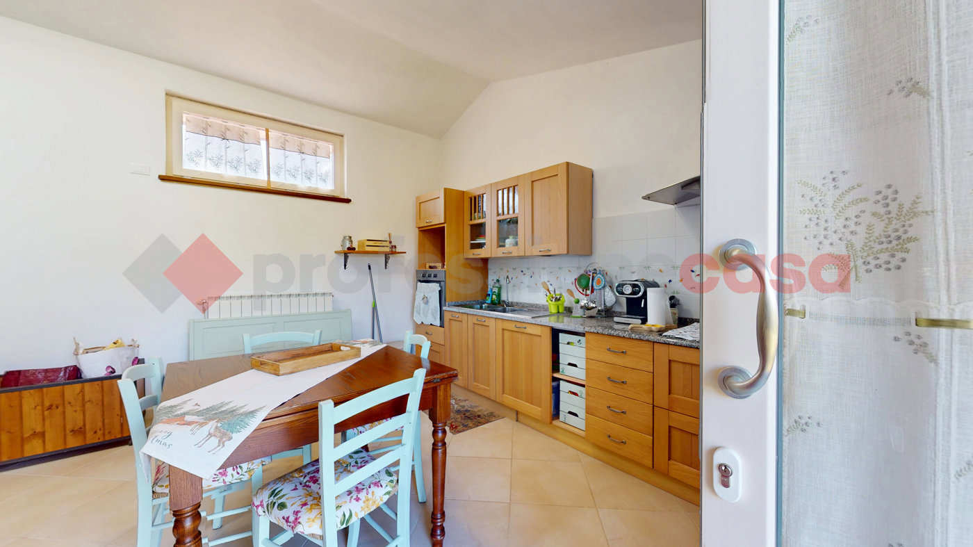 Bilocale in vendita a Molazzana