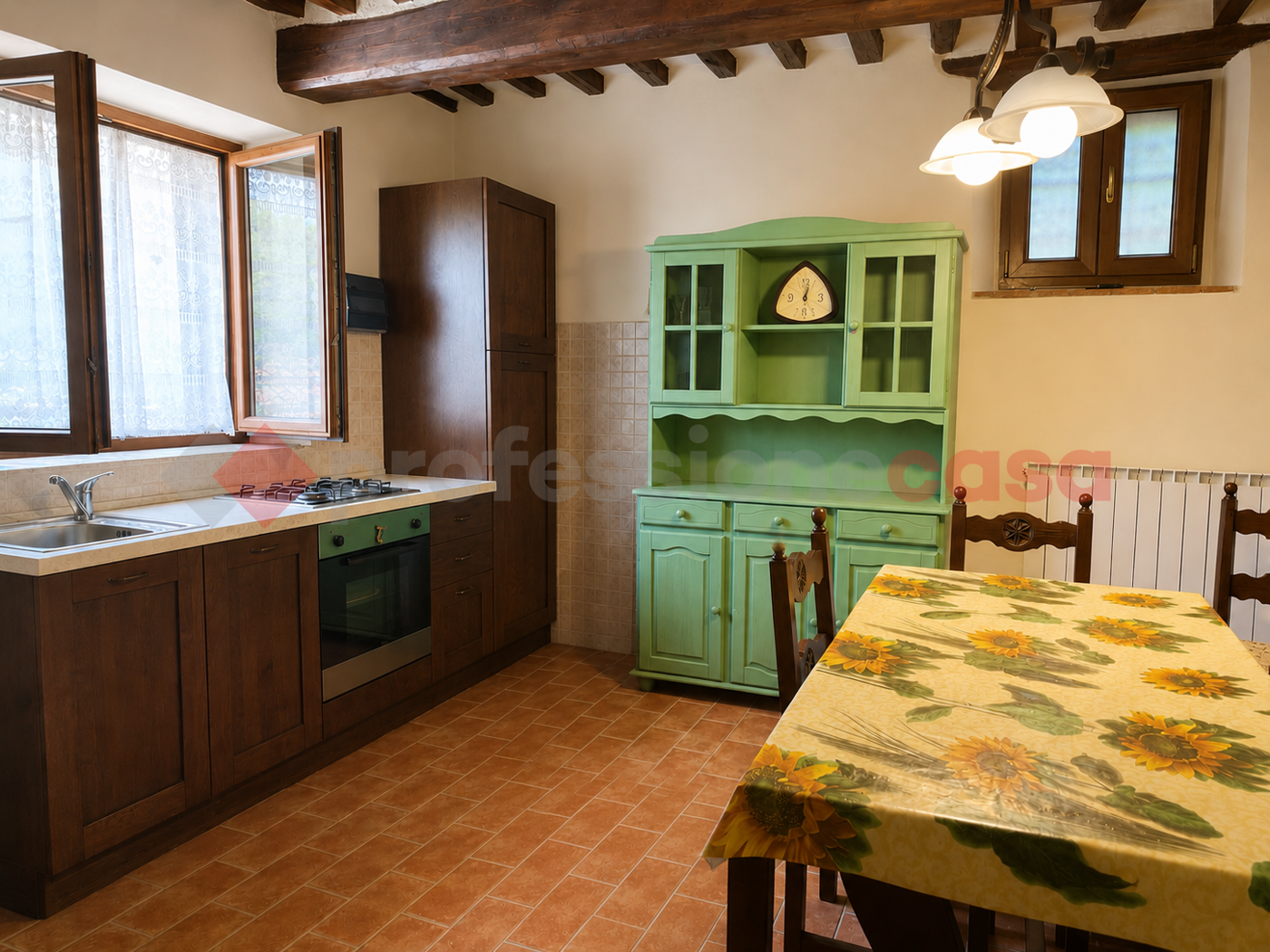 Casa indipendente arredata in affitto a Gallicano