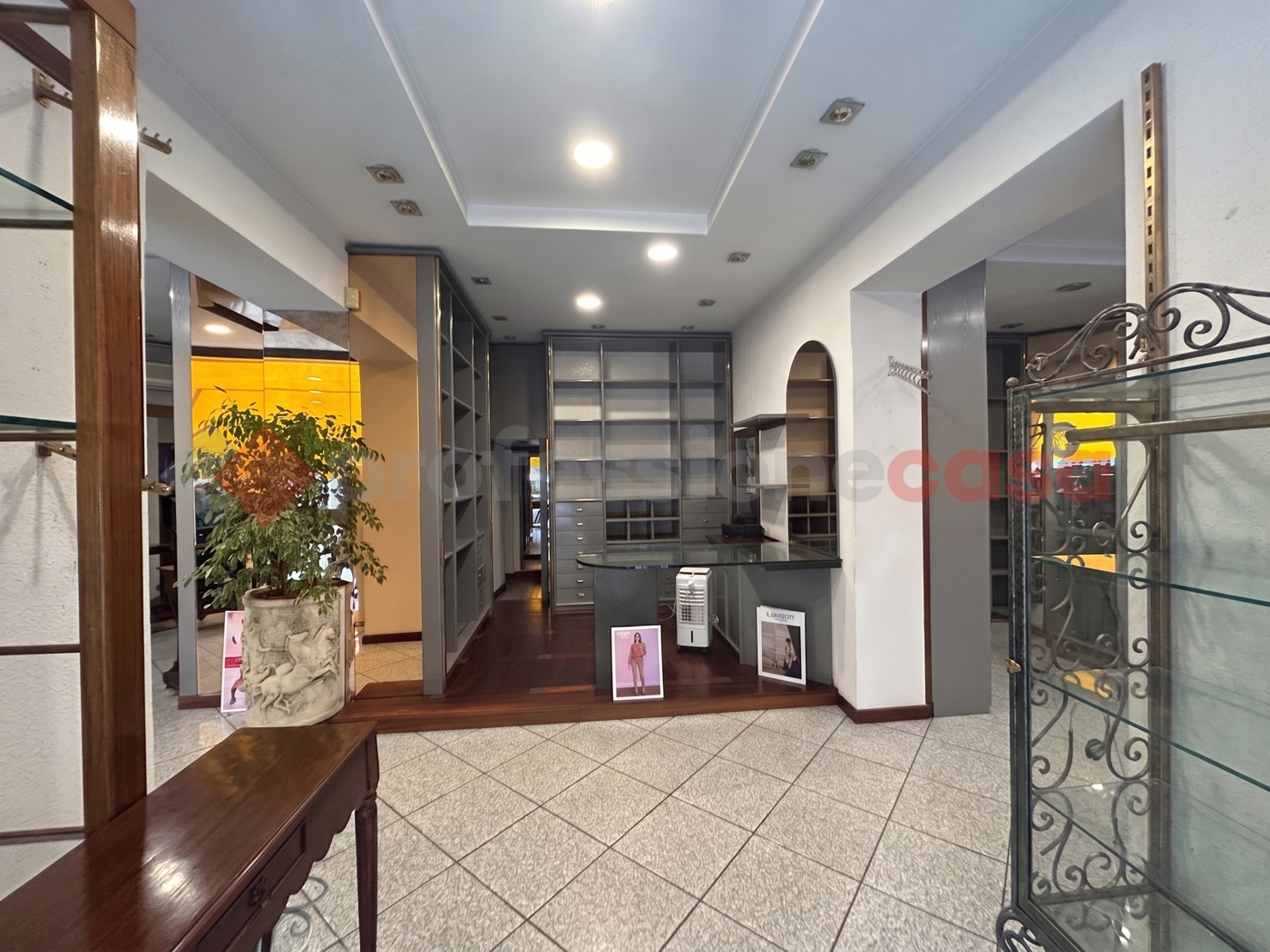 Negozio in vendita a Gallicano