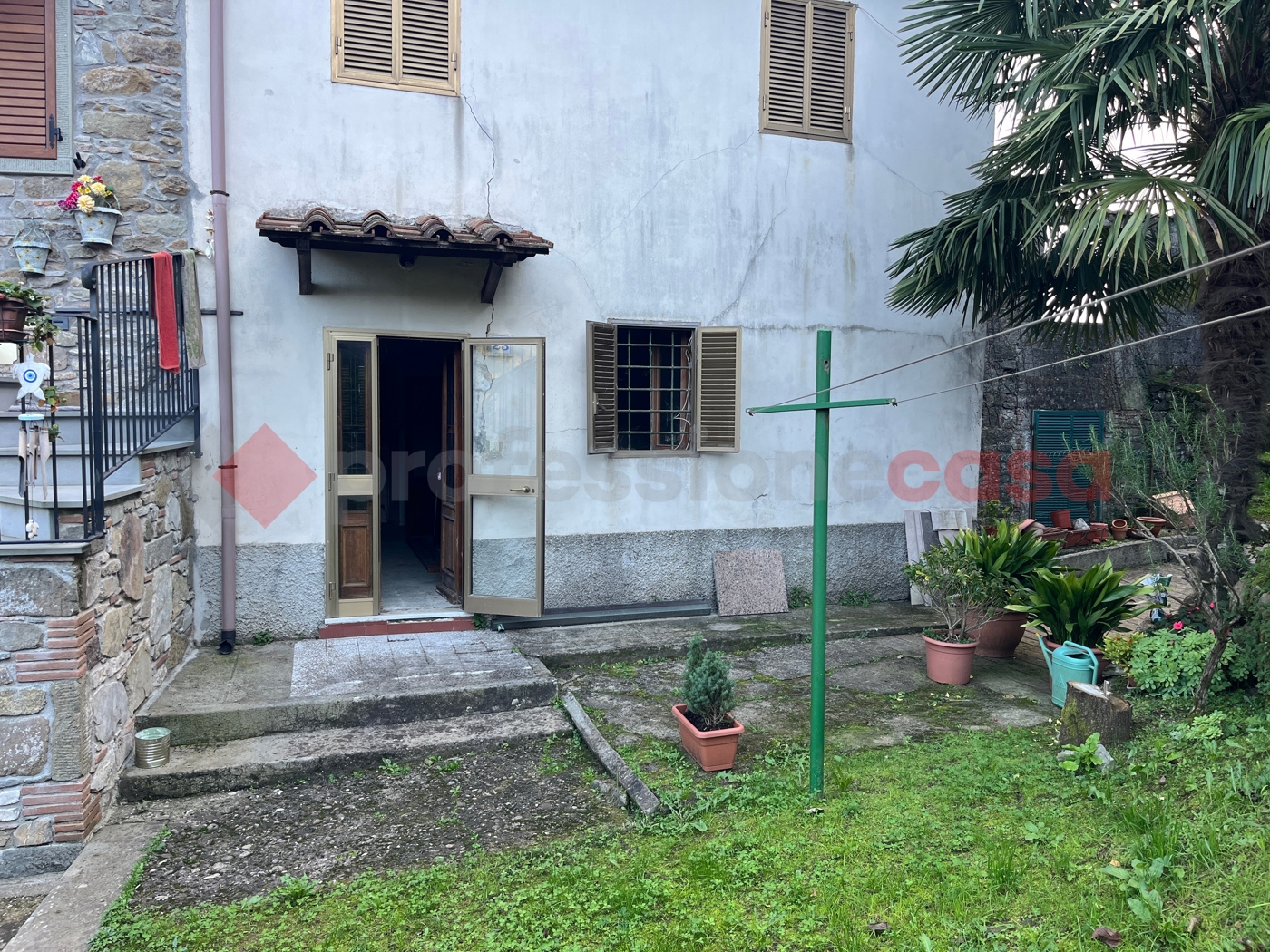 Casa indipendente con giardino a Gallicano
