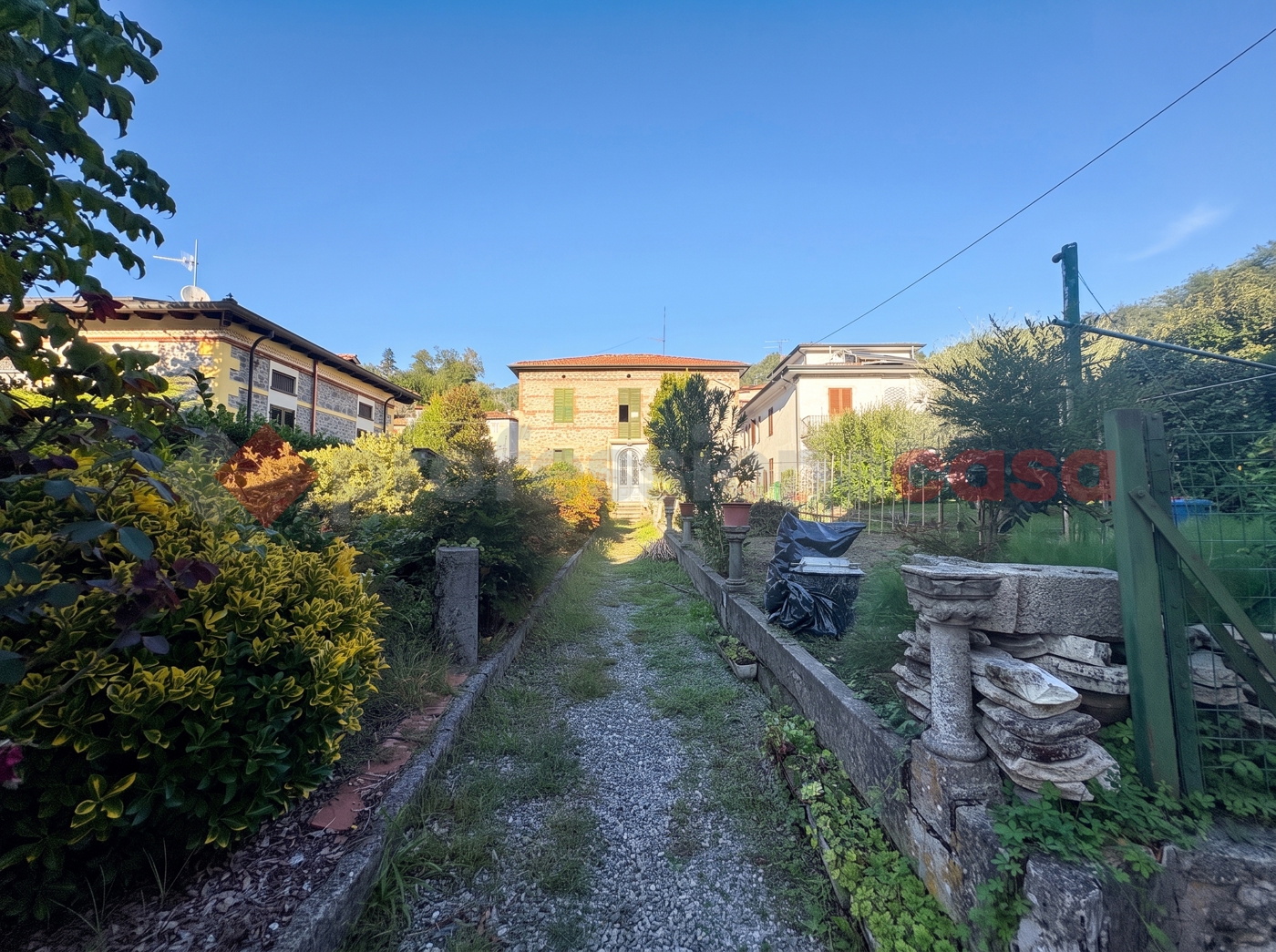 Villa Bifamiliare con giardino a Coreglia Antelminelli