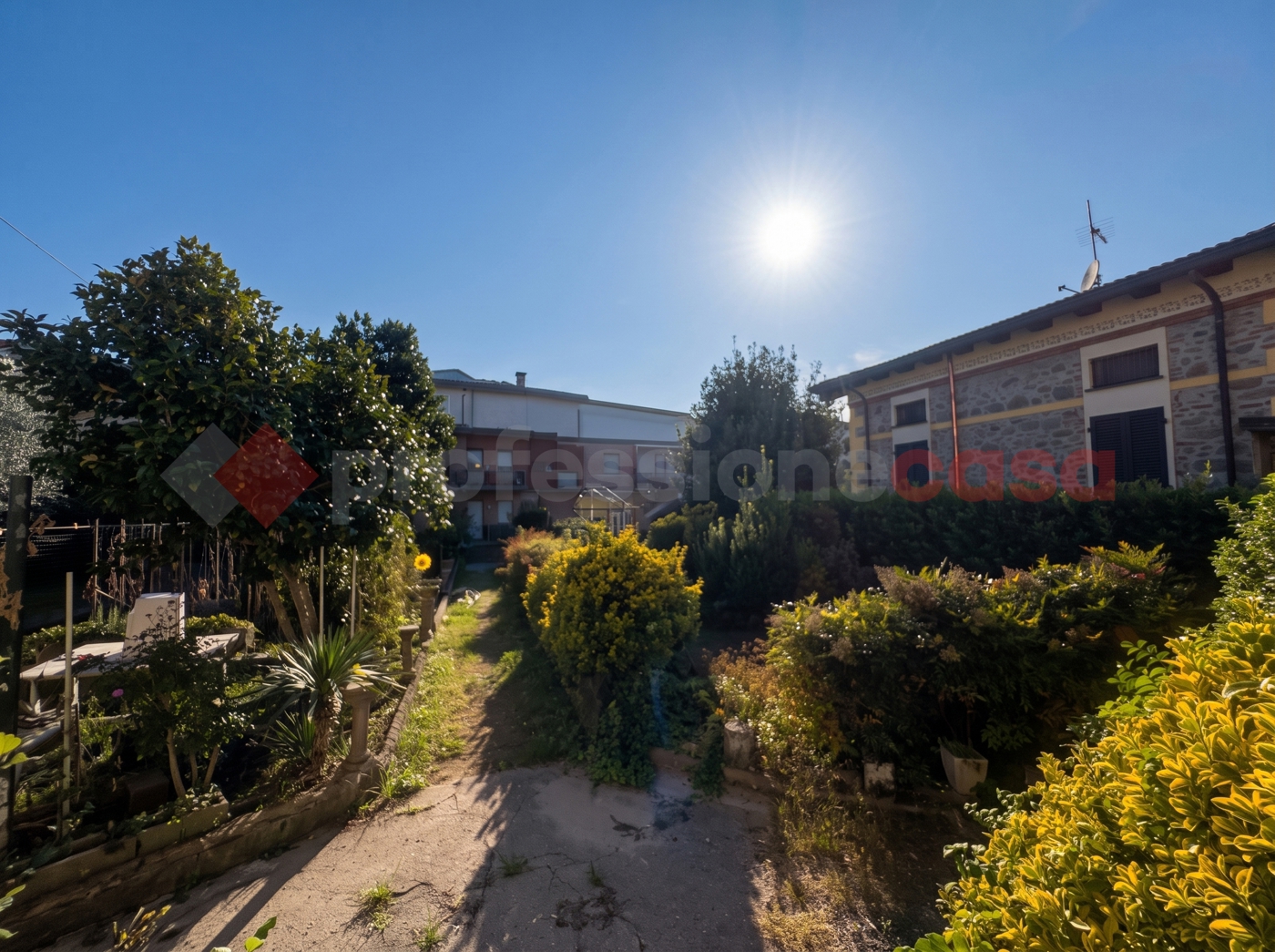 Villa Bifamiliare con giardino a Coreglia Antelminelli