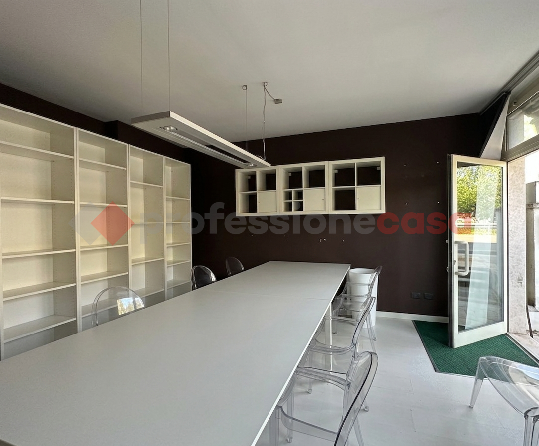 Negozio in vendita a Legnago