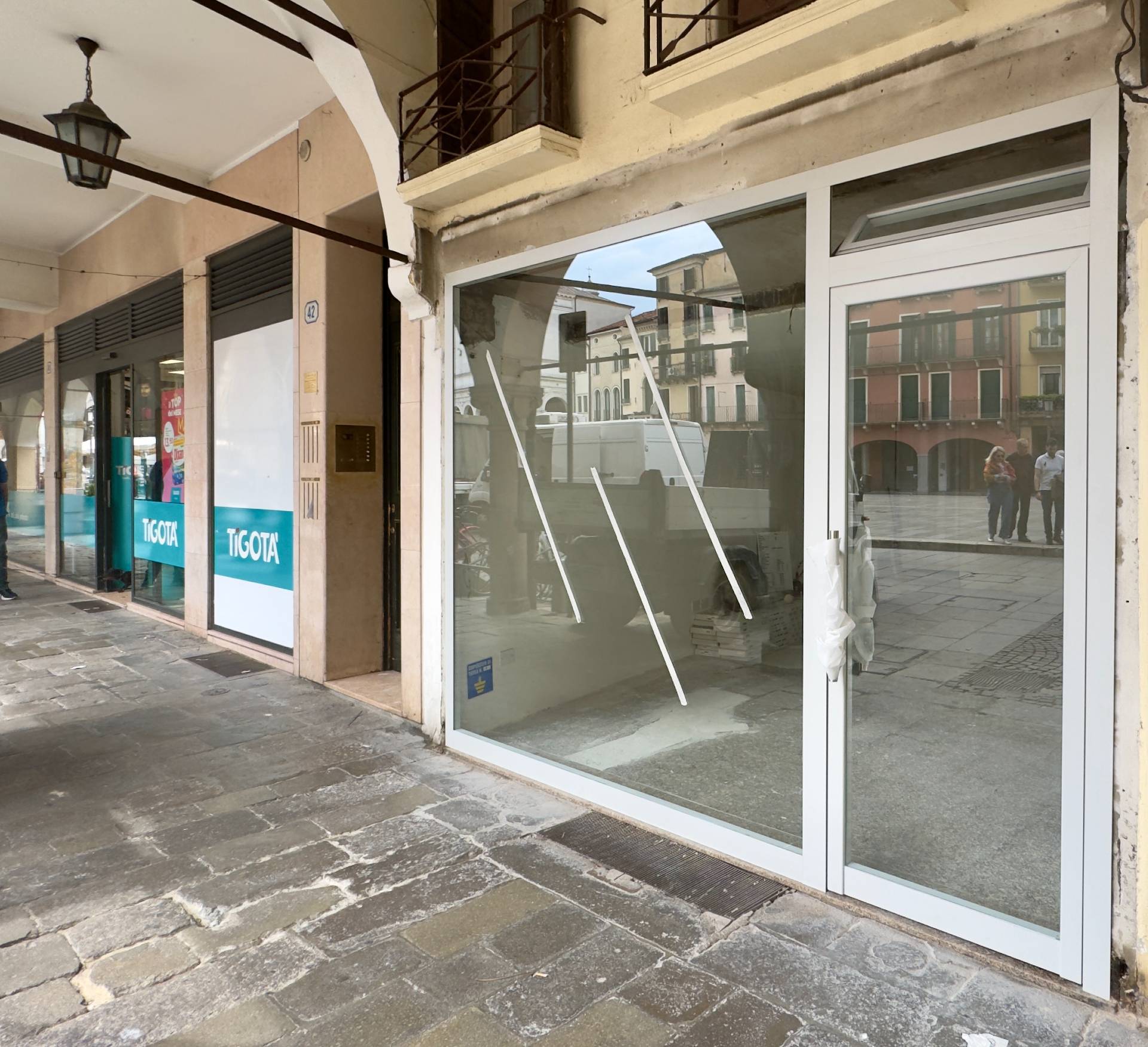 Negozio in affitto a Padova, PIAZZE