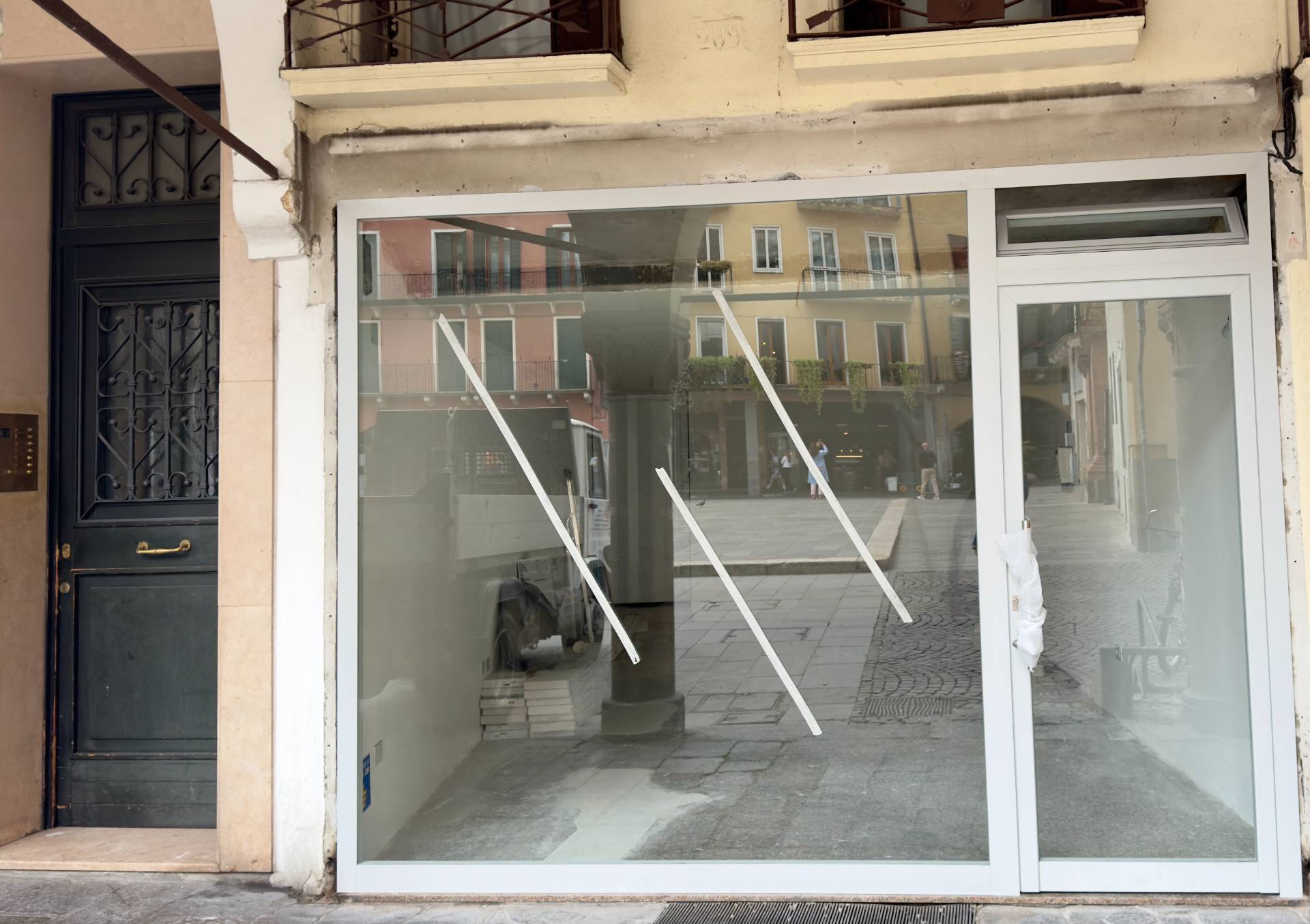 Negozio in affitto a Padova, PIAZZE