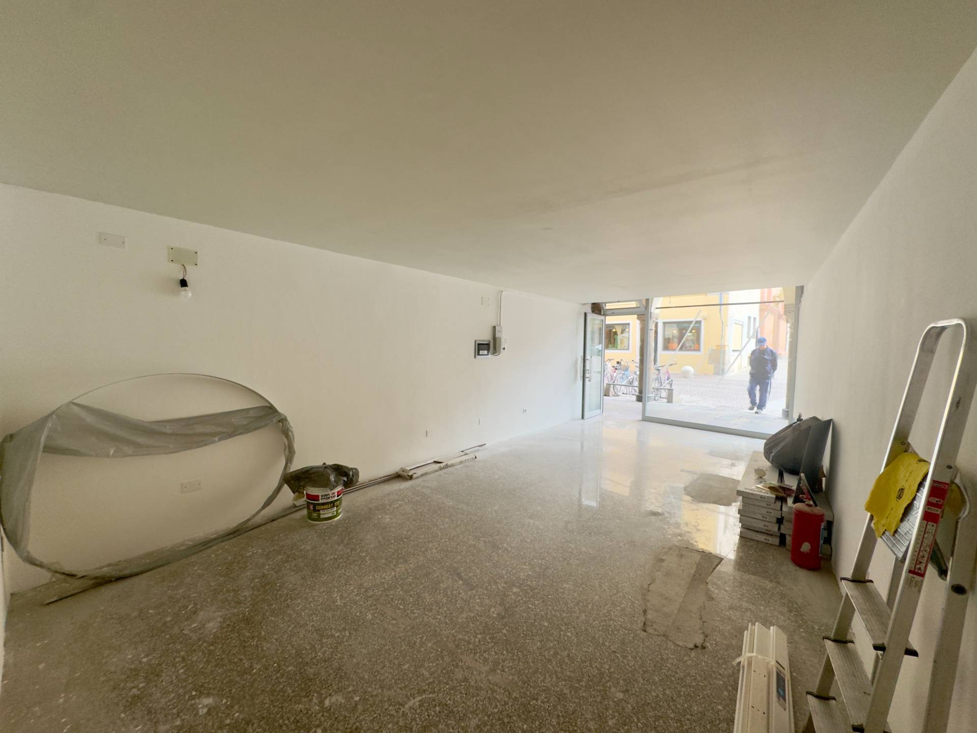 Negozio in affitto a Padova, PIAZZE