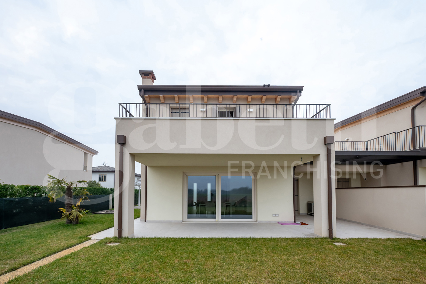 Villa Bifamiliare con giardino a Legnaro