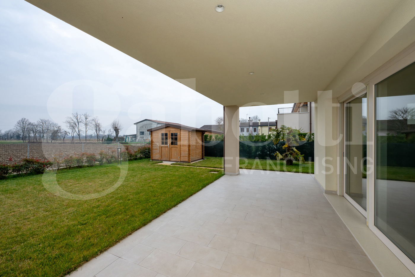 Villa Bifamiliare con giardino a Legnaro