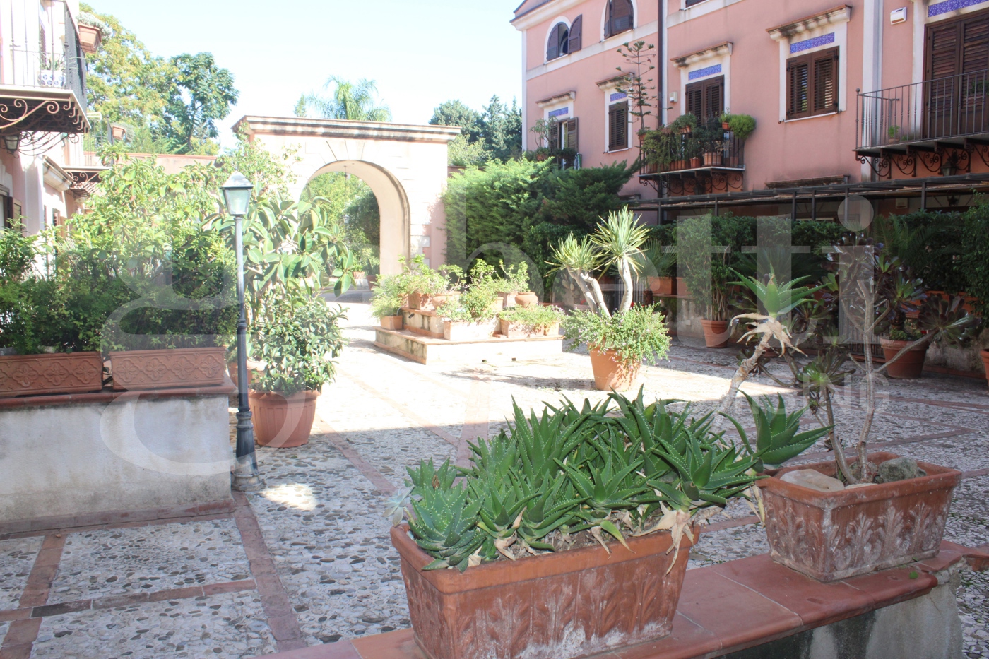 Quadrilocale con giardino a Palermo